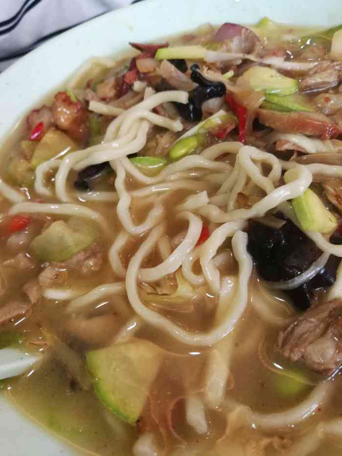 笔杆青杠子面-"传说中的网红面店一碗原价也不贵大众点.