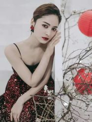 -纯色时光婚纱艺术馆WHITE