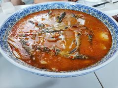 黄贡椒宣辣三角峰配脆爽大油条-听香·678茶铺(猛追湾店)