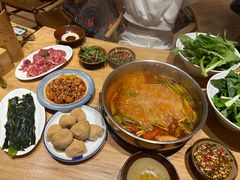 -黔诚多彩火锅(甲秀楼店)