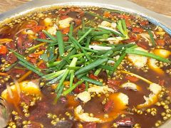 -乡土特色.冷锅鱼.牦牛肉汤锅