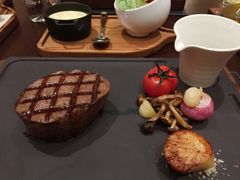 -恰餐厅及酒吧 CHAR Bar & Grill (北京丽都皇冠假日店)