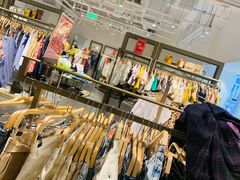 -URBAN REVIVO(北京斯普瑞斯奥特莱斯店)