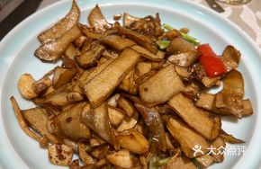 Garlic Stir-Fried Double Mushrooms