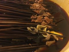 -拈签一笑黄牛肉辣卤串串