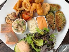 -Bully Hayes Restaurant & Bar