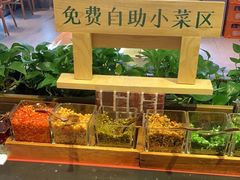 -呷佬·长沙手工米粉(金沙江路店)