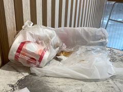 -85度C(生甜甜圈研究工坊·上海平凉店)