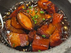 石锅鲍鱼红烧肉-1921湖景餐厅