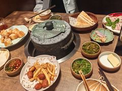 -蘑界·野生菌火锅(深业上城店)