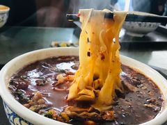 -吾穆勒蓬灰牛肉面·清真(北滨河中路店)