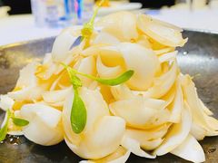 大别山百合炒鳕鱼粒-品粹徽园·家常安徽菜