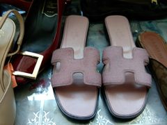 -京伟修鞋洗鞋奢侈品皮具护理店