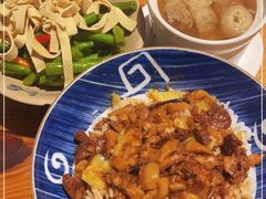 -红猪卤肉饭(大西洋美食城店)