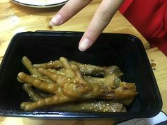 -川流不息·地道川菜·小龙虾(新松江路店)