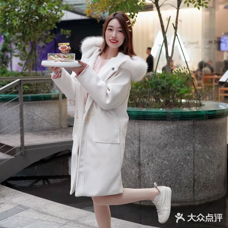 庆祝一下吧!又顺利地带薪摸鱼了一整年!