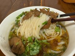 -矮子粉店1985·长沙米粉(湘春路店)