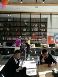 -马克男发时尚店