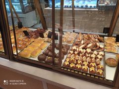 -Dough&Joe团憩(瑞虹天地月亮湾店)