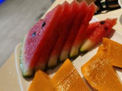 新鲜水果-蓝珊甄选海鲜自助·火锅大排档(近阿那亚店)