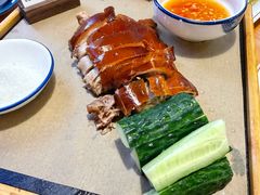 -小白的·非遗东方烤乳猪·海南菜连锁餐厅(椰梦长廊外贸路店)