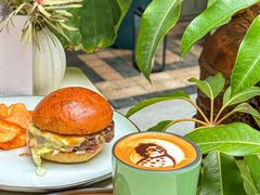 -潮一不贰·法式甜品·生日蛋糕·西式简餐(外滩店)