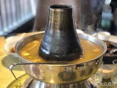 -铜锣湾·有麝自然香(重庆新天地店)