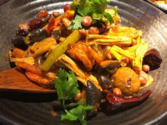 -辣尚瘾·烤鱼·新川菜(交大直营店)