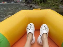 -安吉龙王山峡谷漂流