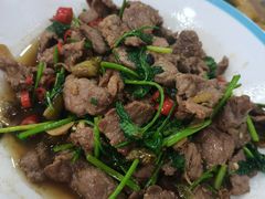 -鸿运美食府