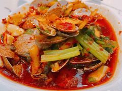 -凤凰路何眼镜香辣蟹(花果园店)