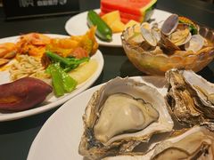 -涨巢·潮玩水疗局