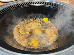 -锅老头海鲜铁锅炖