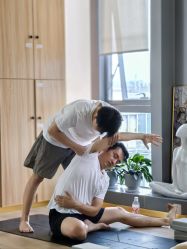 -小黑裙瑜伽·普拉提