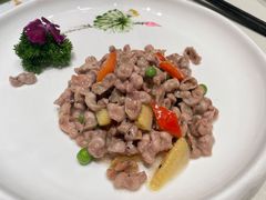 黑松露雀胗-蝶园·装修中(BFC外滩金融中心店)