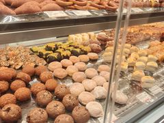 -华荣西饼(列东店)