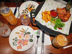 -JINNS锦时 steak&pizza(浸信会礼拜堂旧址店)