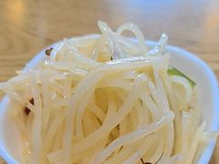 -三好食堂(煎饺·馄饨·肉饼米线·盛世广场店)