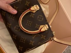 -LV路易威登(杭州万象城店)