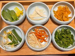 -银米·云南传统过桥米线(双廊黑金冠店)