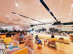 -新华书店(保利水城店)