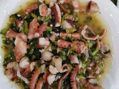 本地鱿鱼炒雪菜-金海湾海鲜排档(朱家尖店)