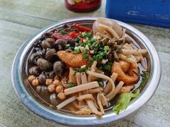 -螺满地螺丝粉