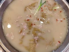 -老来福·非遗酸汤兔(凯旋路店)