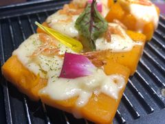 樱花虾芝士南瓜-蜜桃花开·中西融合菜E&W(南长街店)