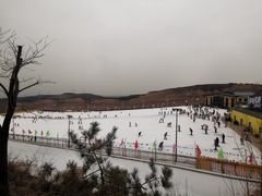 -采薇庄园四季滑雪场