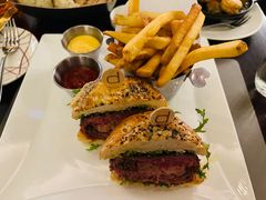 -db Bistro & Oyster Bar by Daniel Boulud(滨海湾金沙店)