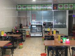 大堂-继红顺河抄手名小吃