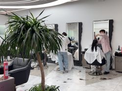 -ON STAR SALON