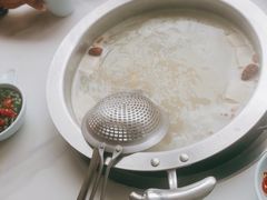-马家斑.鲜鱼火锅(松湖万科店)